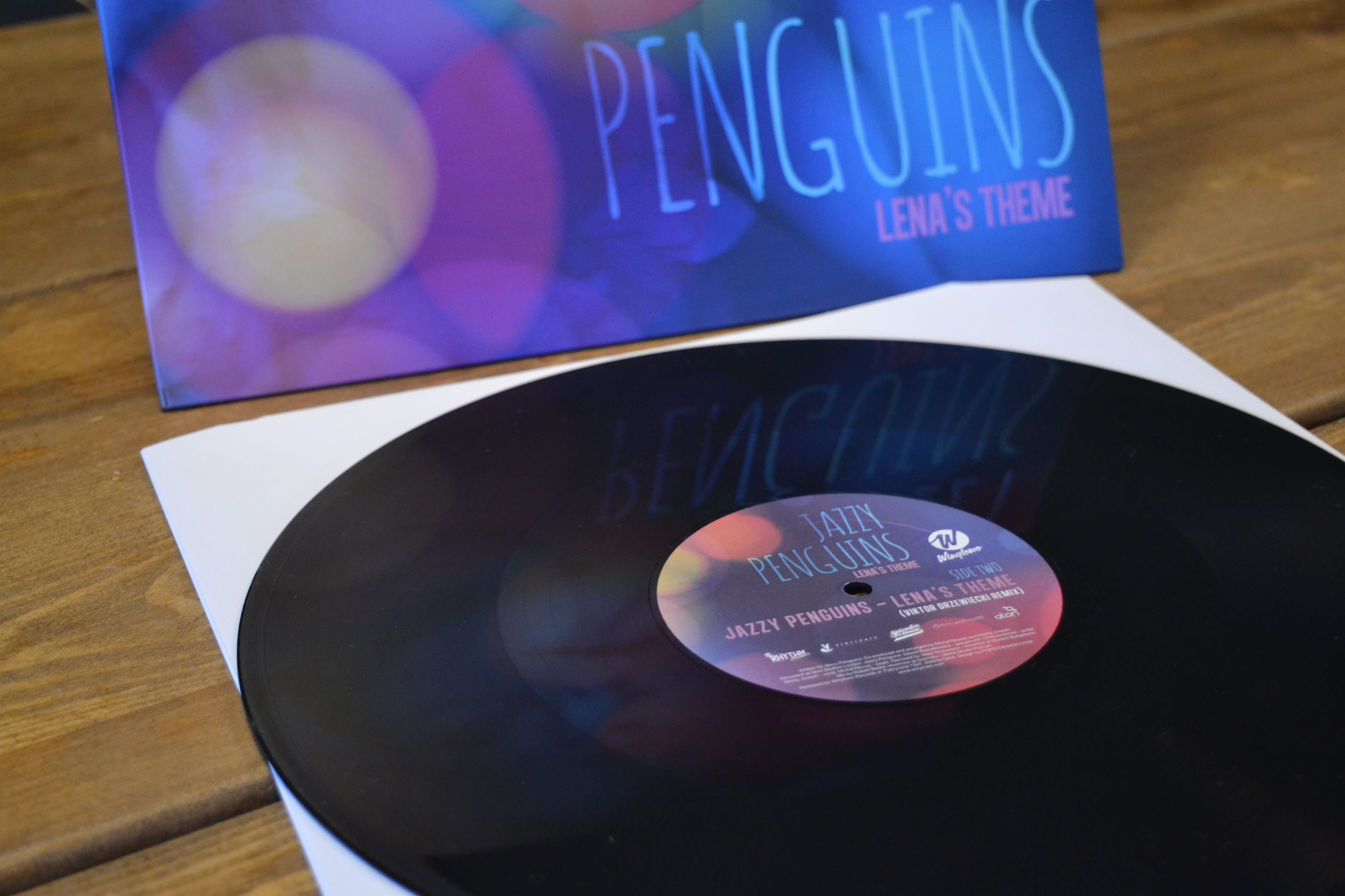 jazzy-penguins-lenas-theme-2